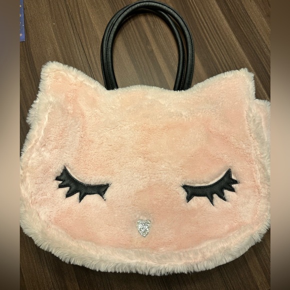 Betsey Johnson Handbags - NWOT Betsey Johnson fuzzy cat bag